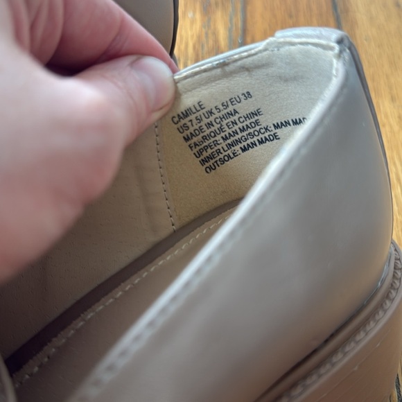 NWOT JF Taupe Loafers with Silver Chain Detail 7.5 - Picture 4 of 7